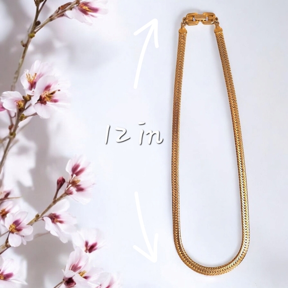 1980s Vintage Givenchy Gold Plated Double G Clasp Herringbone Chain - Picture 13 of 13